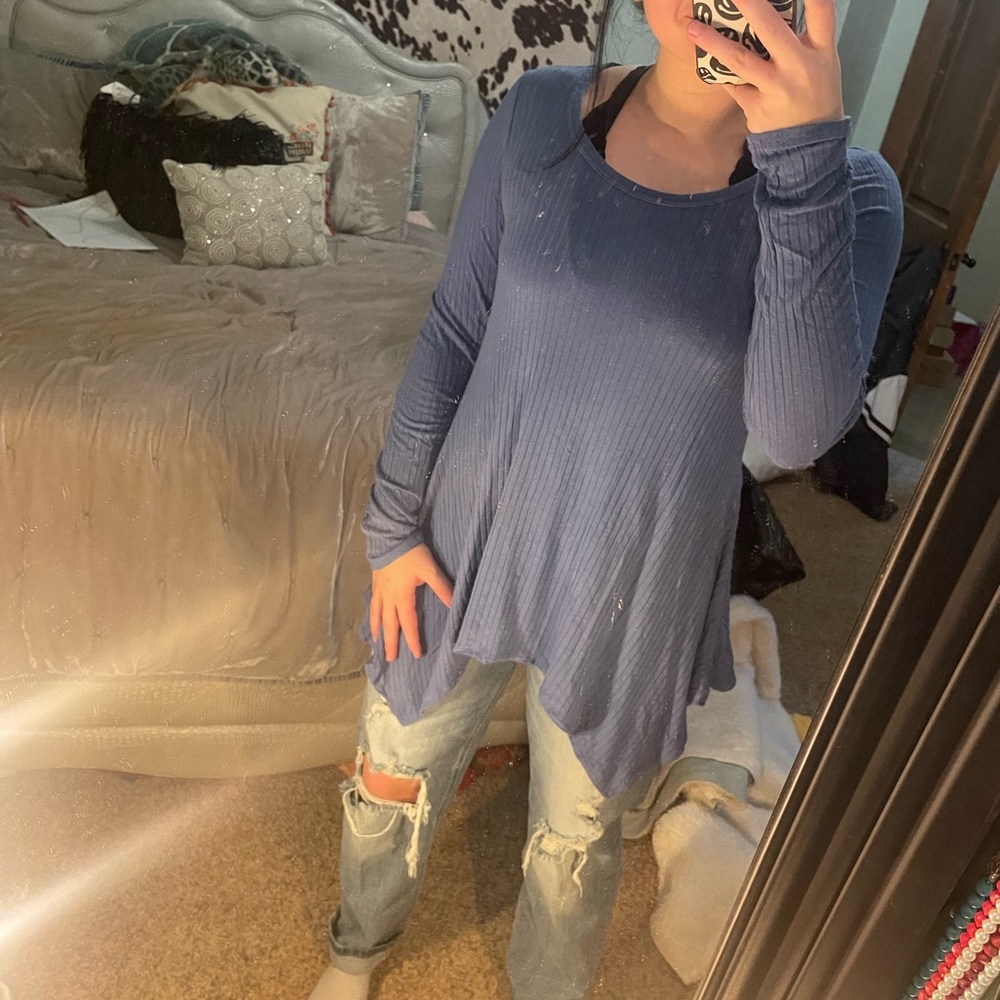 Flowy blue top